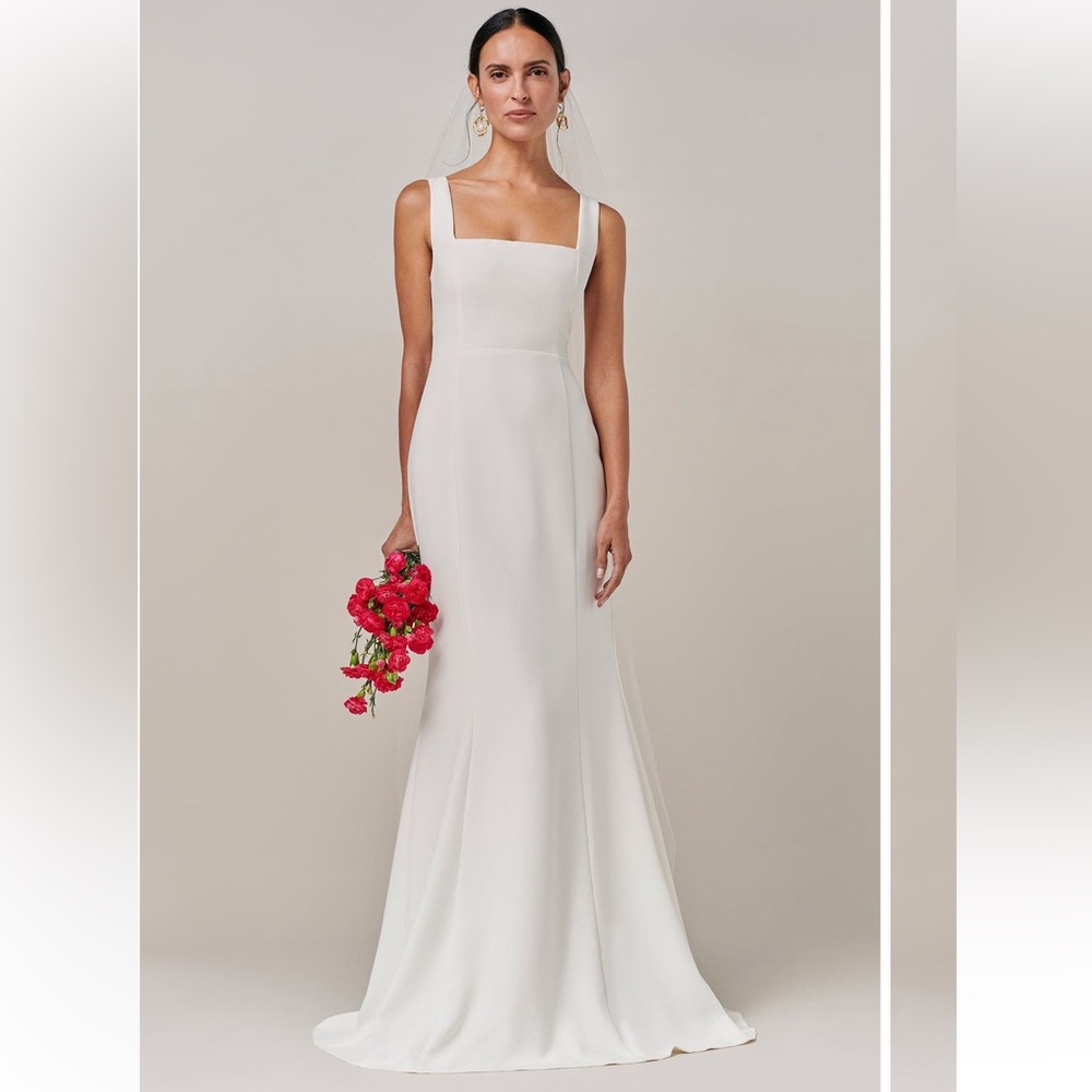 BWLDR WEDDING GOWN